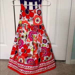 Sleeveless formal dress for girl